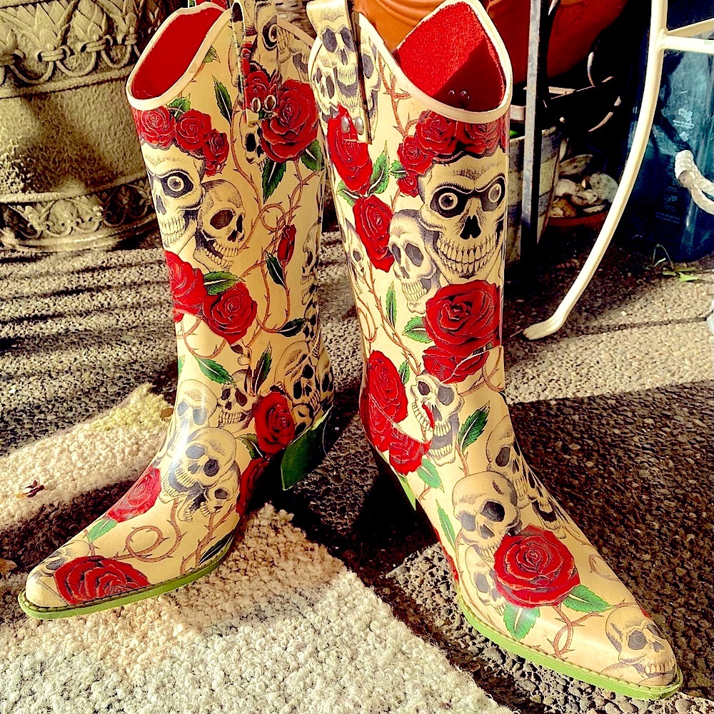 Nomad rubber boots/‘cowgirl style’- skulls n roses, 7.5